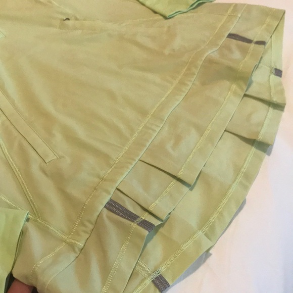 LULULEMON Rain resistant pull over with hood! - Picture 2 of 8